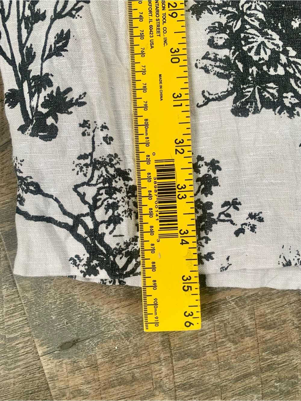 Toile-Print Cottagecore Wide Leg Crop Pants in White and Black Linen - Picture 5 of 10